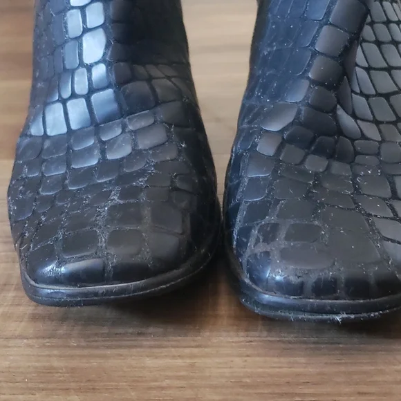 Jeffrey Campbell Black Embossed Leather Ankle Boots Women’s - Picture 3 of 7